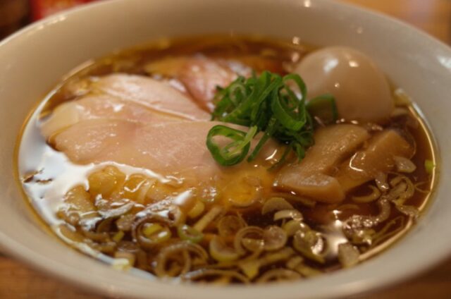 東京おすすめラーメン　三ノ輪「トイボックス」