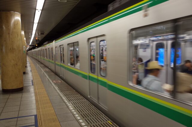 東西線遅延、JR線遅延。気をつけてお越しください。