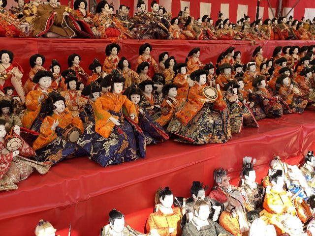 無数の雛人形　スサノオ神社 in 南千住